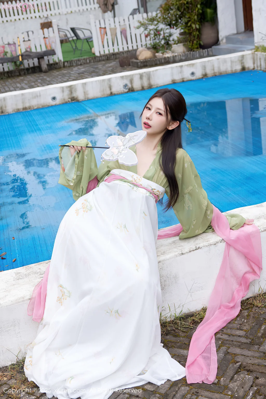 XIUREN No.10834_ Yin Tian Tian (尹甜甜sunny)