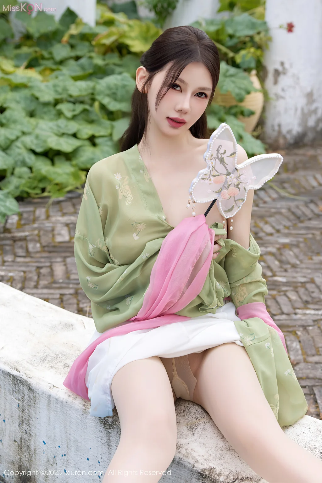 XIUREN No.10834_ Yin Tian Tian (尹甜甜sunny)