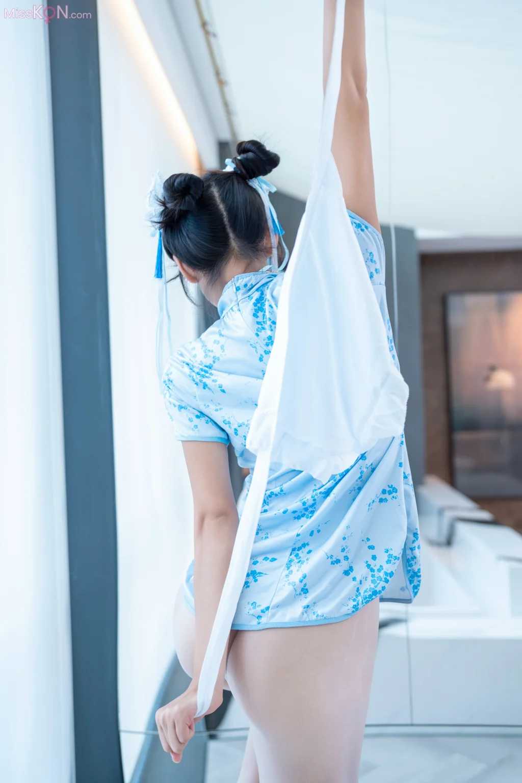 [XR Uncensored] 时安安_ R18 秀人网模特 春丽青花瓷