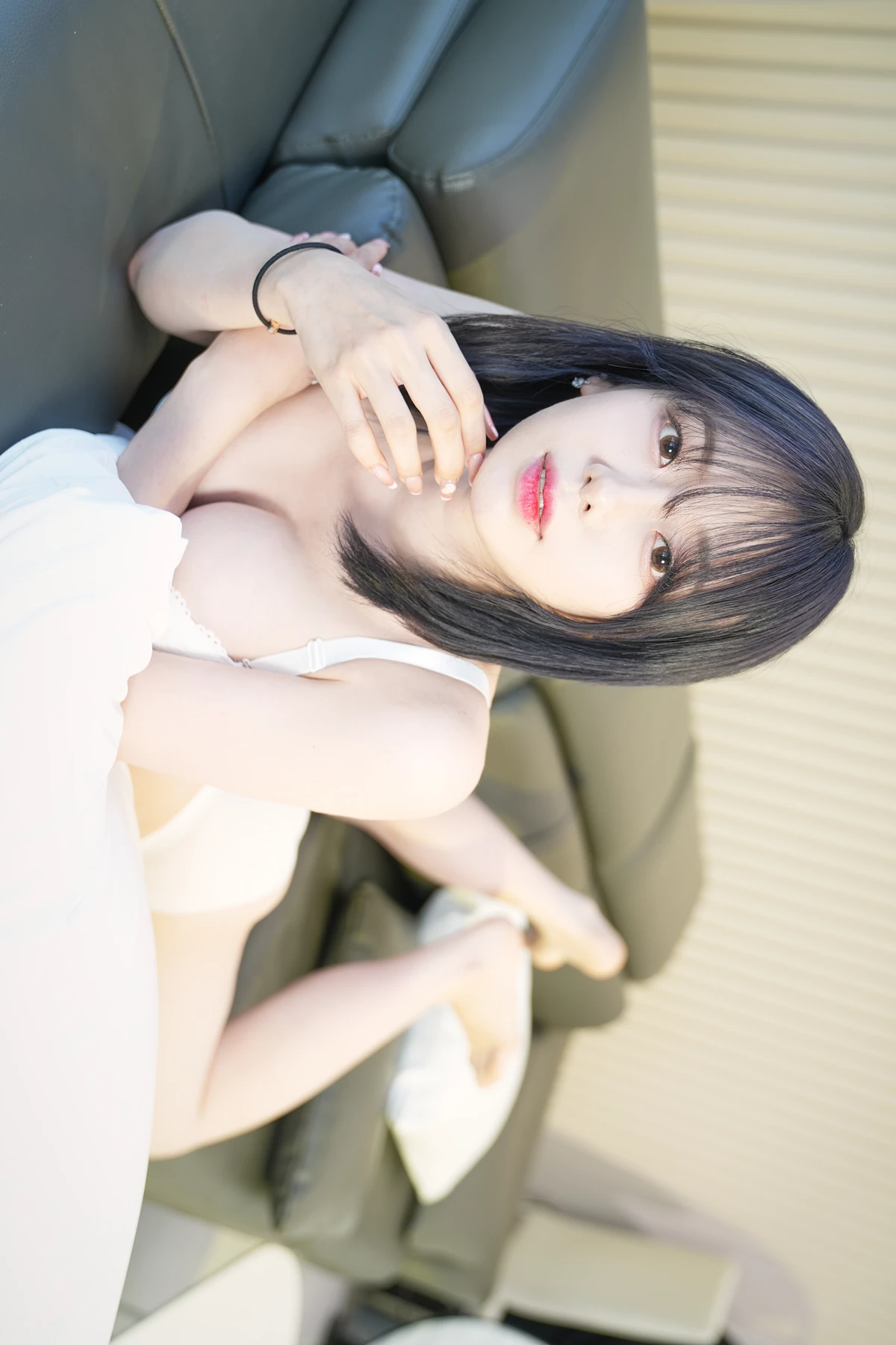 YeEun 예은, Photobook 「Pulvilla」