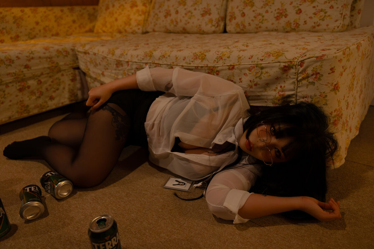 LEEYUIN - Girl Next Door Part01