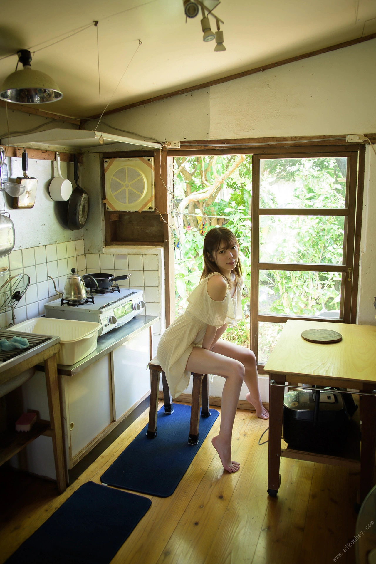 Hinako Mori 森日向子, ヌード写真集 「夏 駆ける 空 Blue sky Blue」 Set.01