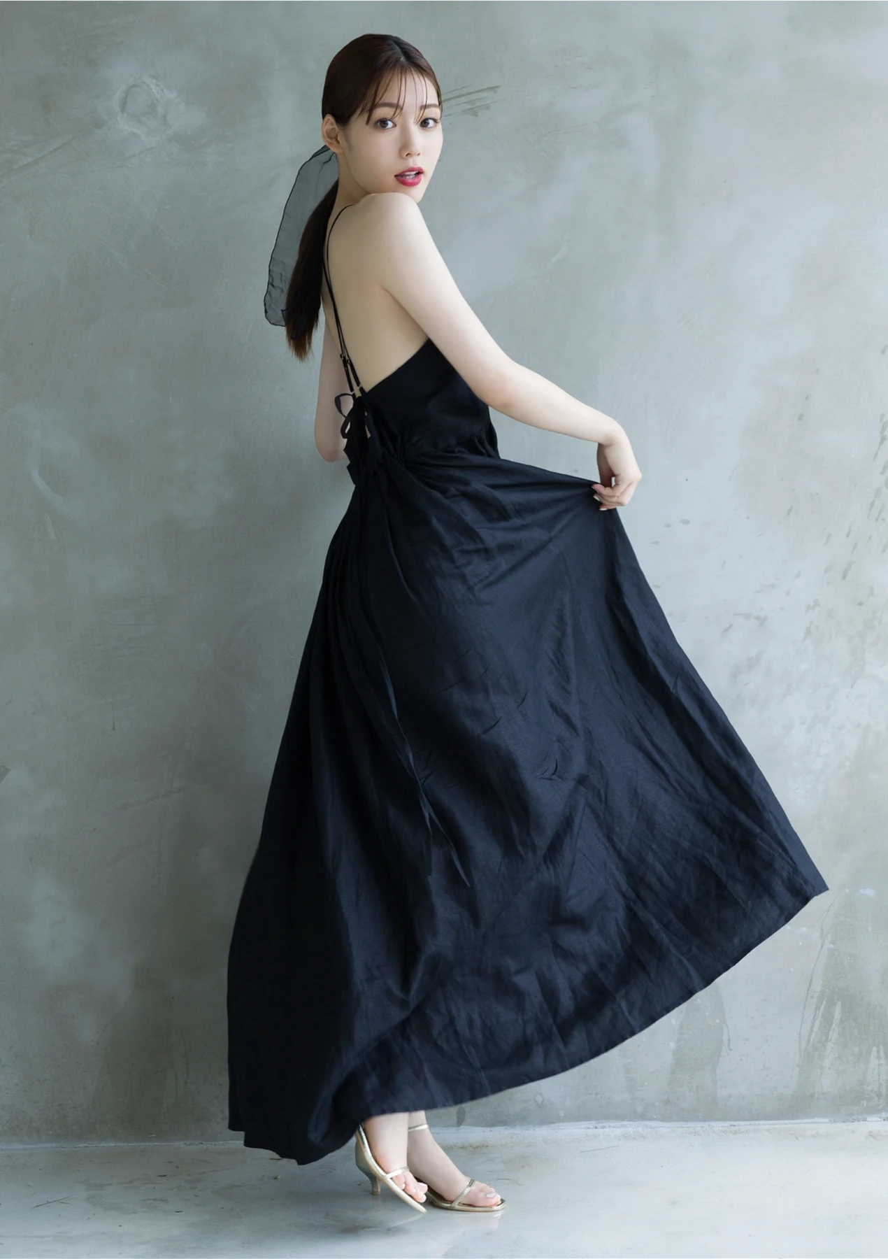 Riho Nakamura 中村里帆, デジタル限定 YJ Photobook 『Attention, please』
