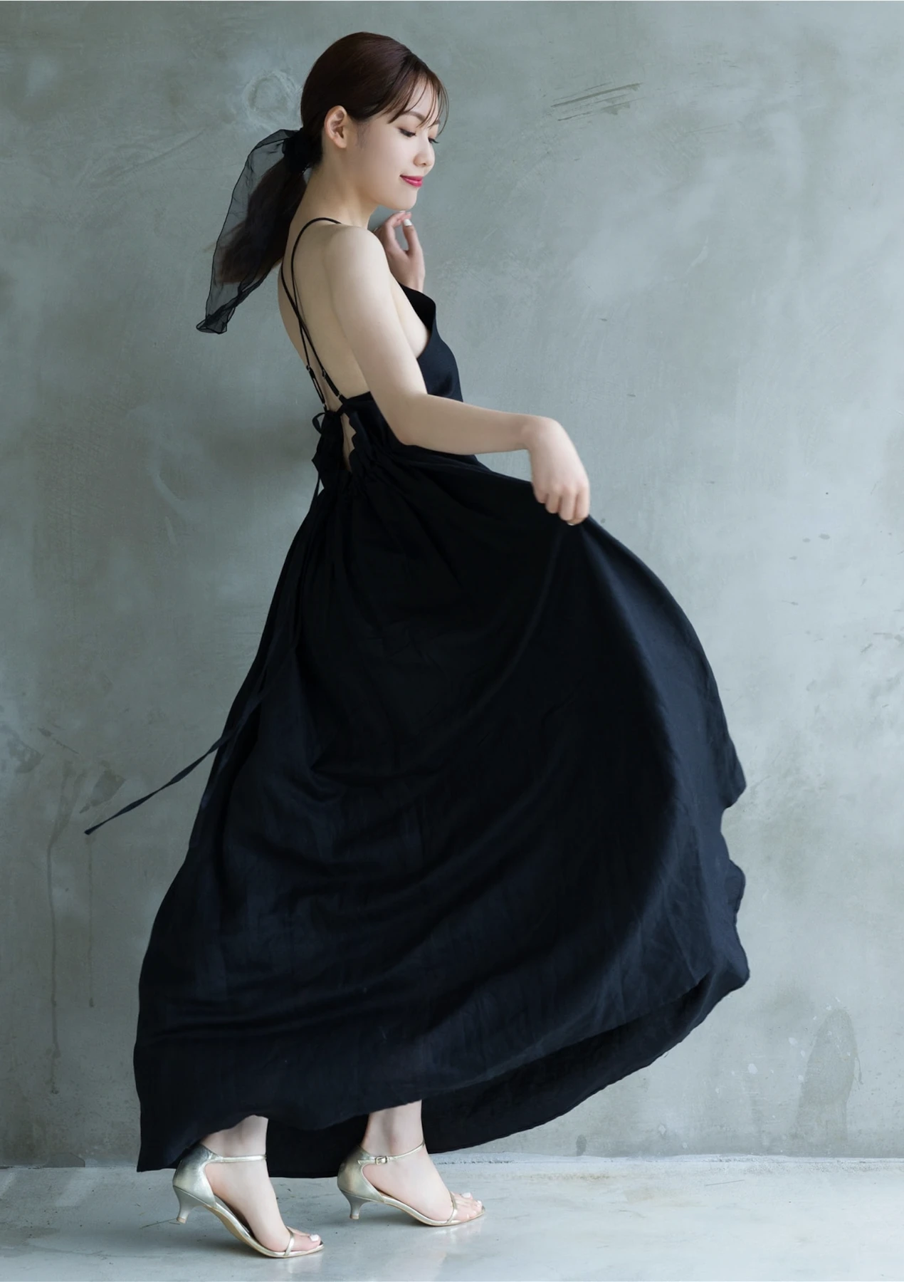 Riho Nakamura 中村里帆, デジタル限定 YJ Photobook 『Attention, please』