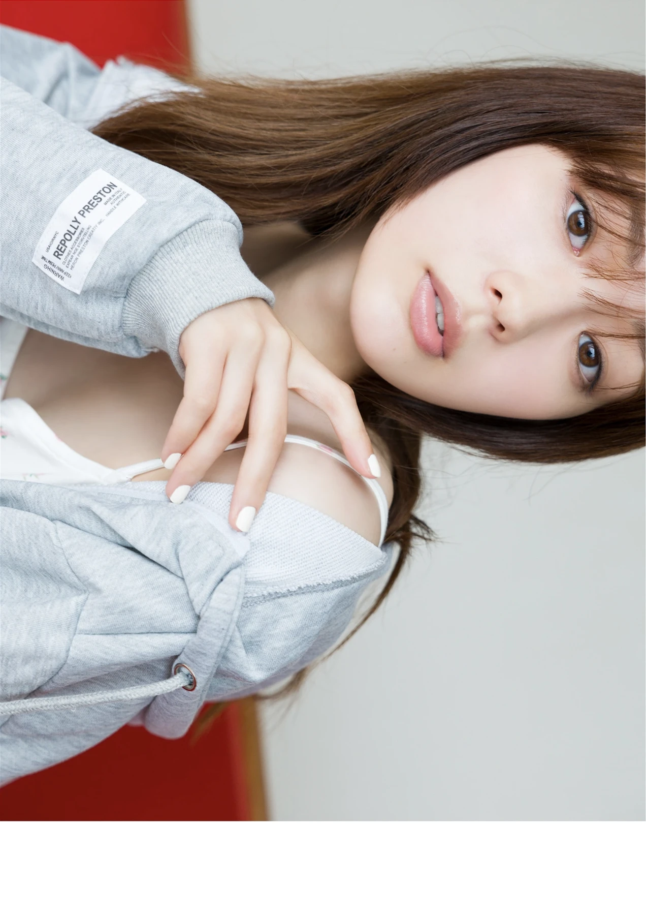 Riho Nakamura 中村里帆, デジタル限定 YJ Photobook 『Attention, please』