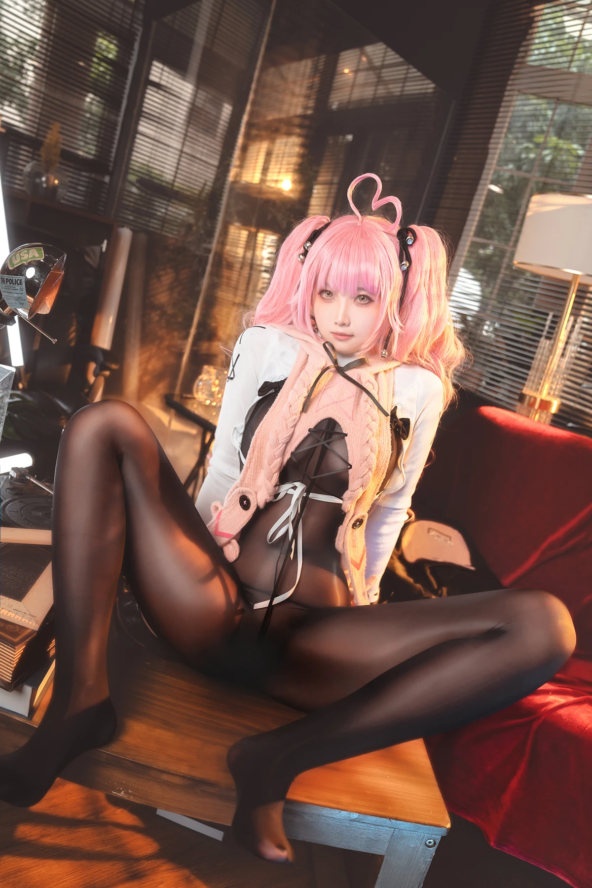 Cosplay 小和甜酒 – 交错战线卡提那