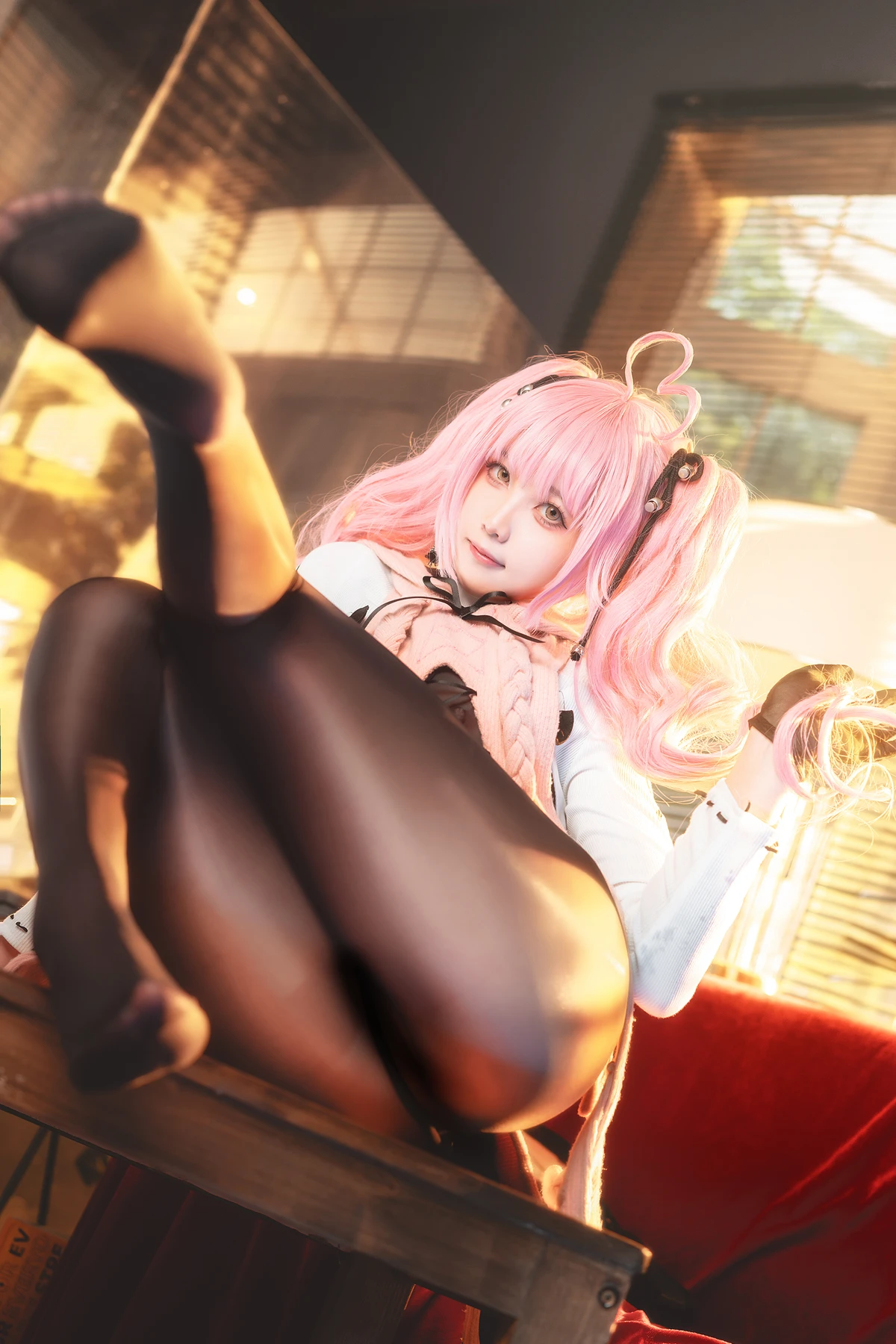 Cosplay 小和甜酒 – 交错战线卡提那