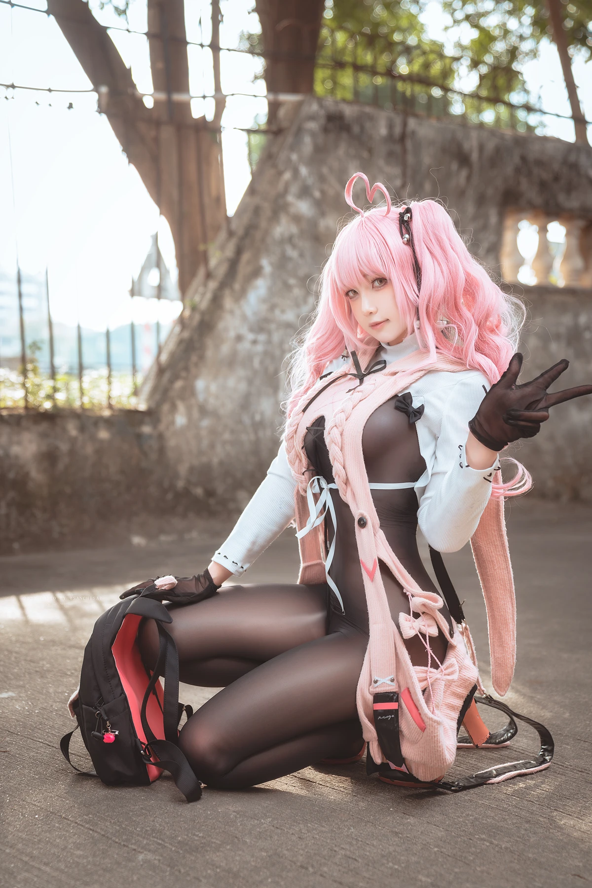 Cosplay 小和甜酒 – 交错战线卡提那