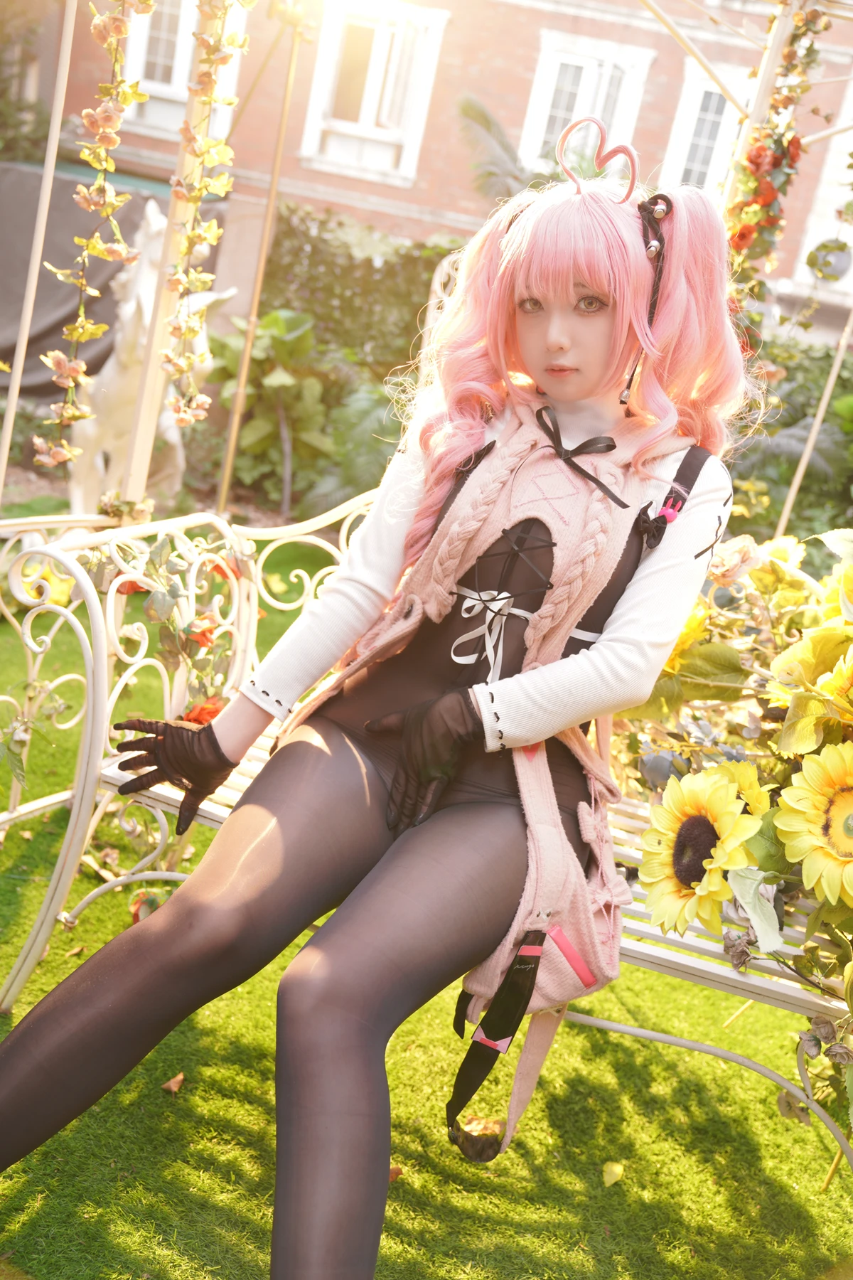 Cosplay 小和甜酒 – 交错战线卡提那