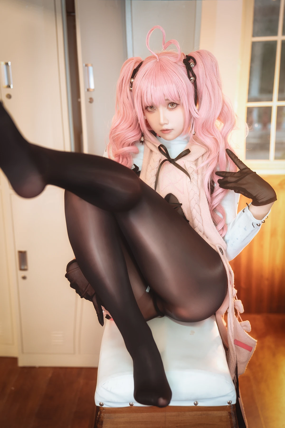 Cosplay 小和甜酒 – 交错战线卡提那