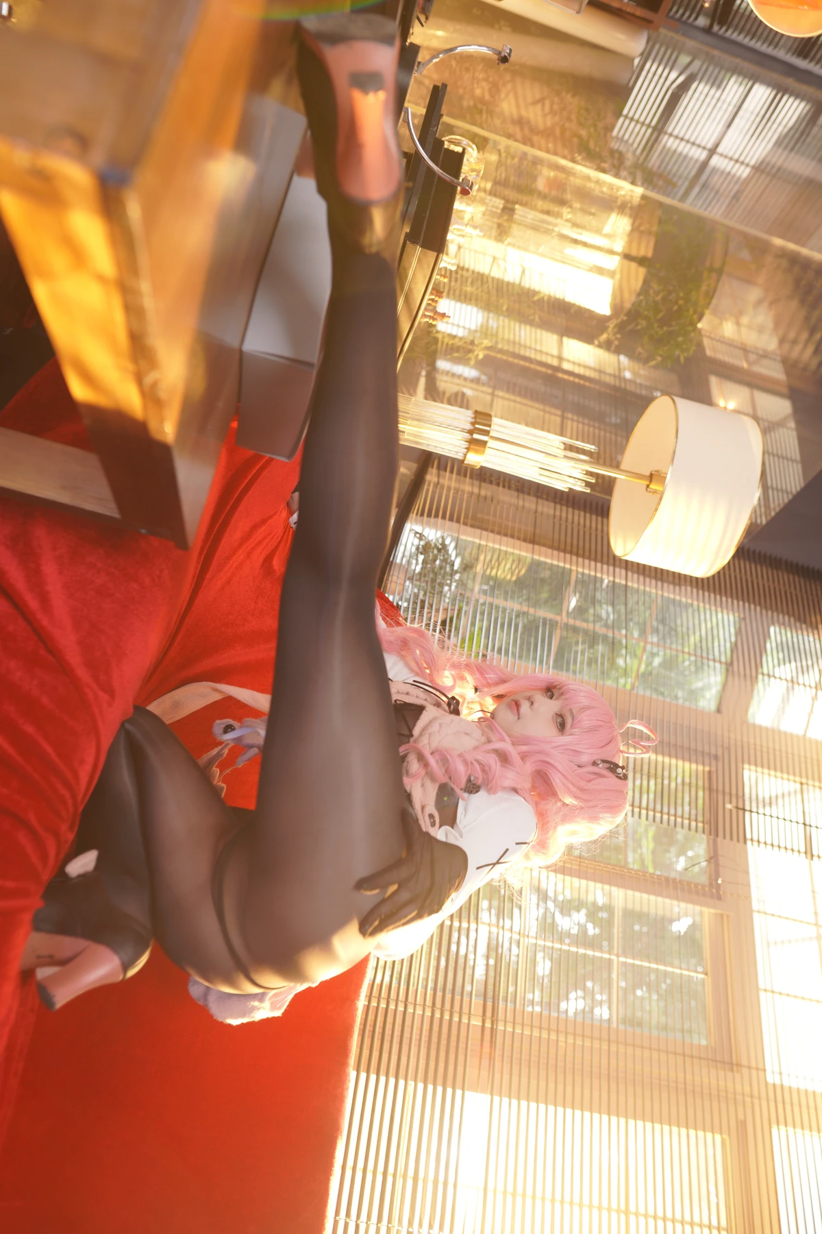 Cosplay 小和甜酒 – 交错战线卡提那