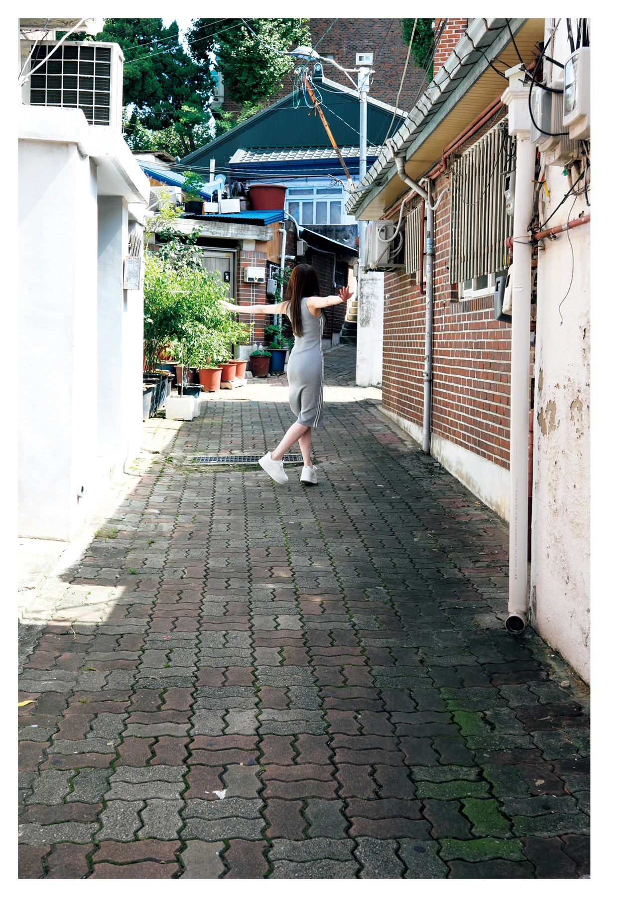 Kana Nakada 中田花奈, 2nd写真集 「掻き立てる」 Set.01