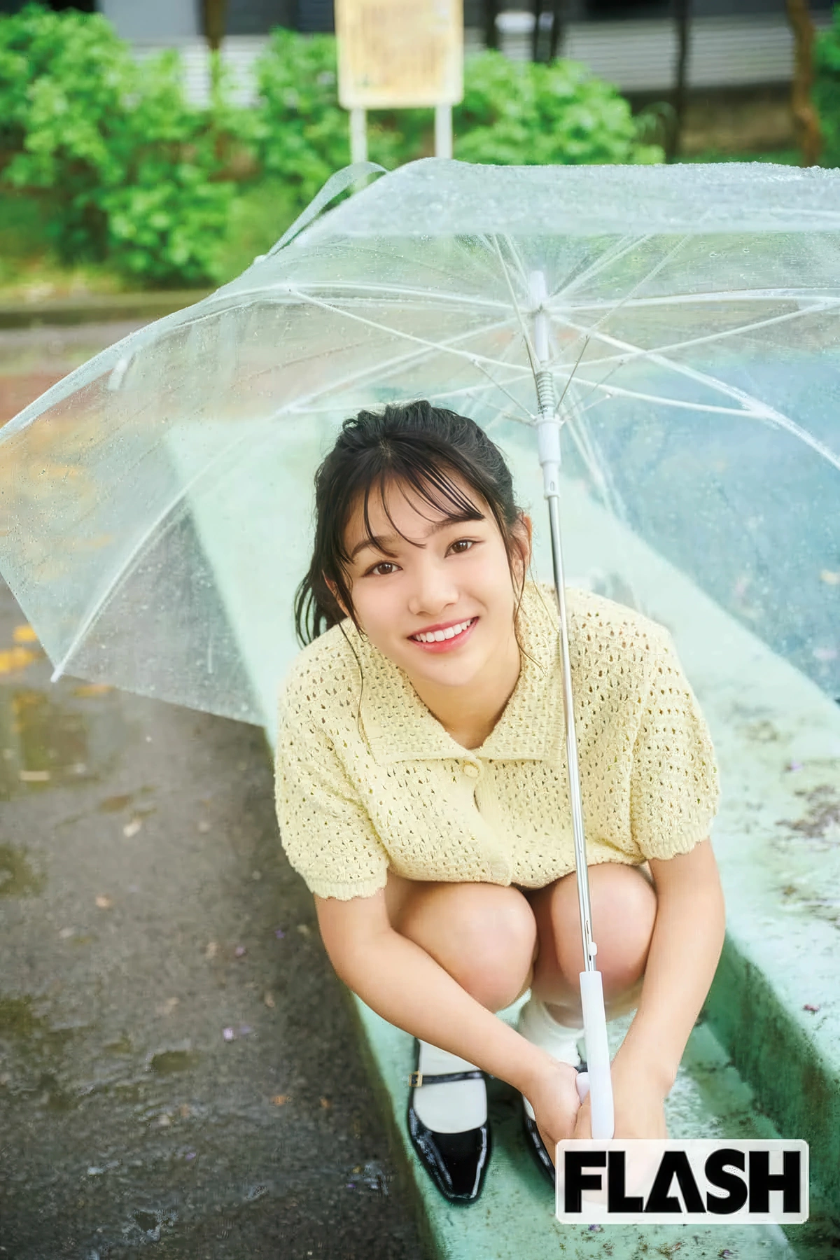 叶月くれあ 虹咲カリナ 高木悠未, FLASH 2025.08.12 (フラッシュ 2025年8月12日号)