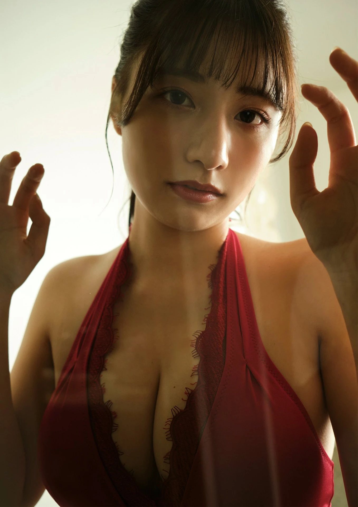 Yuka Suzuki 鈴木優香, BUBKAデジタル写真集 「W-DAY on the floor」 Set.01