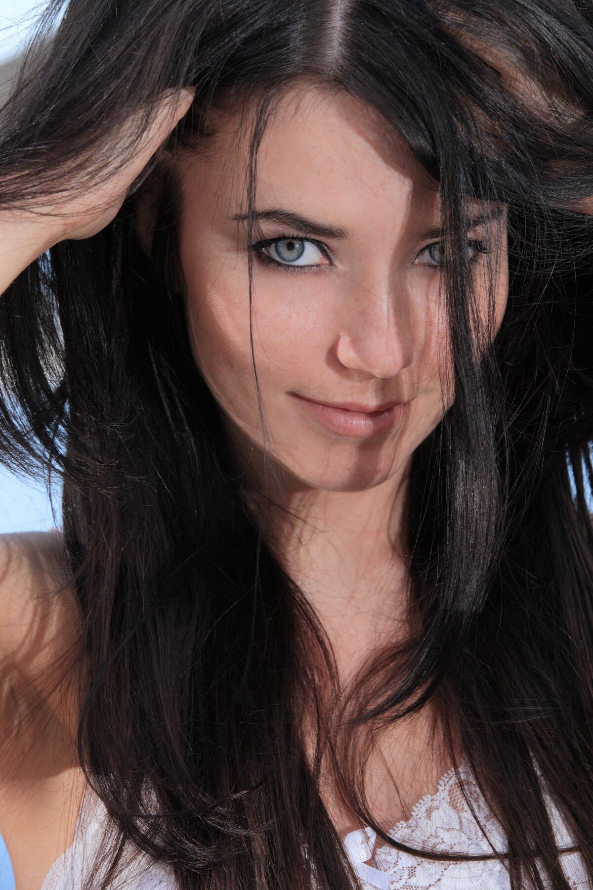 MetArt Olivia F - Presenting Part01
