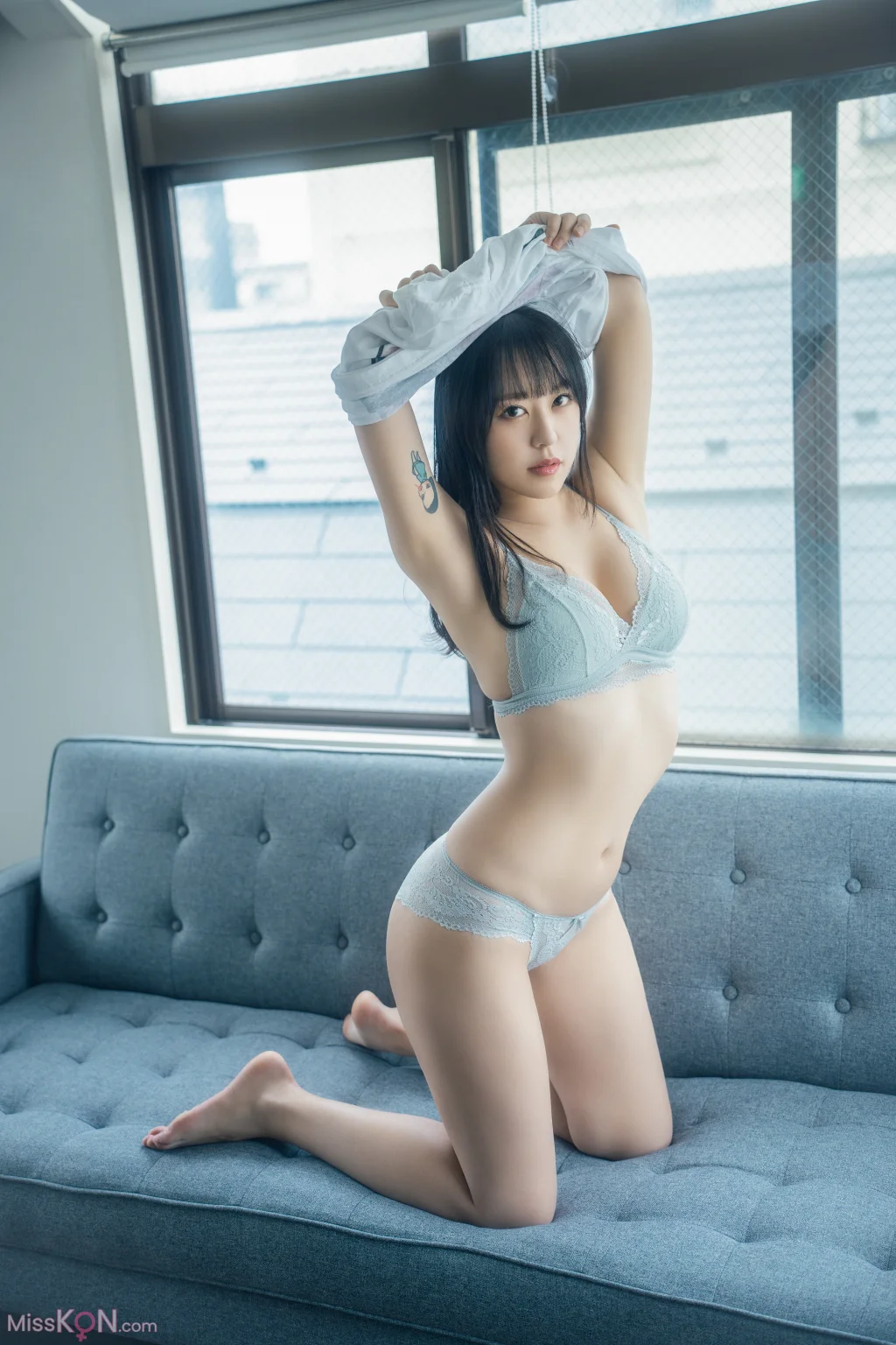 Mina Pochico (音羽美奈)_ First Photobook