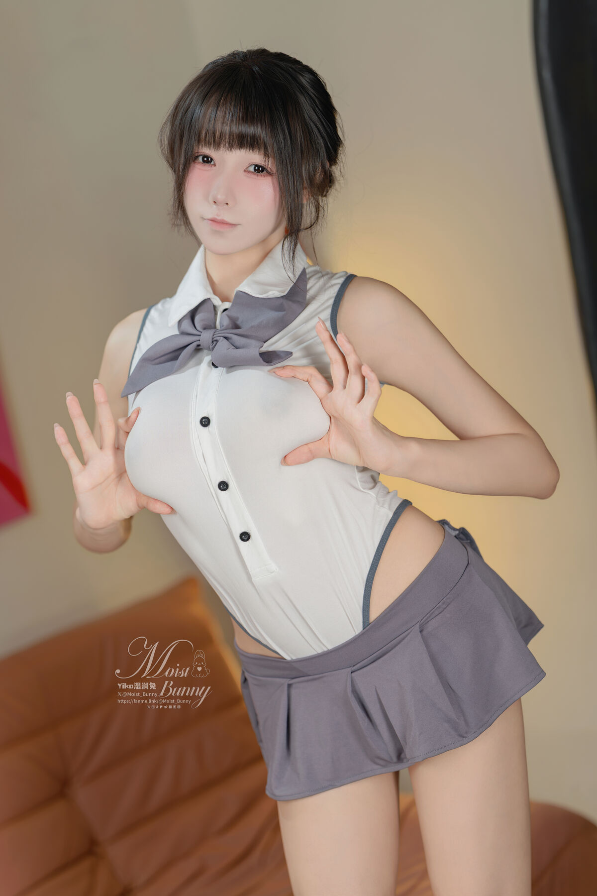 Coser@黏黏团子兔 - 顶级接待