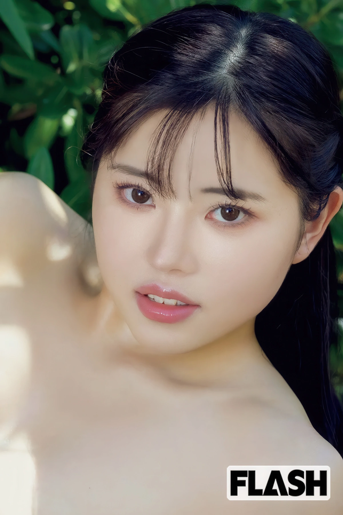 Mia Kouki 神喜ミア, FLASH 2025.11.11 (フラッシュ 2025年11月11日号)