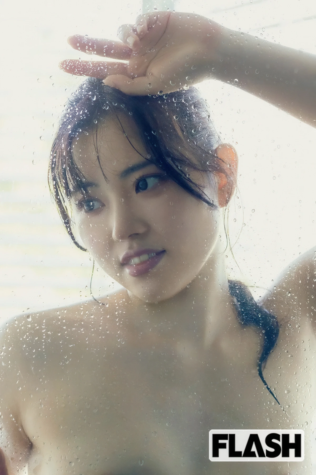 Mia Kouki 神喜ミア, FLASH 2025.11.11 (フラッシュ 2025年11月11日号)