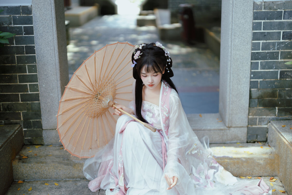 YiTuYu艺图语 Vol.7426 Yi Ming