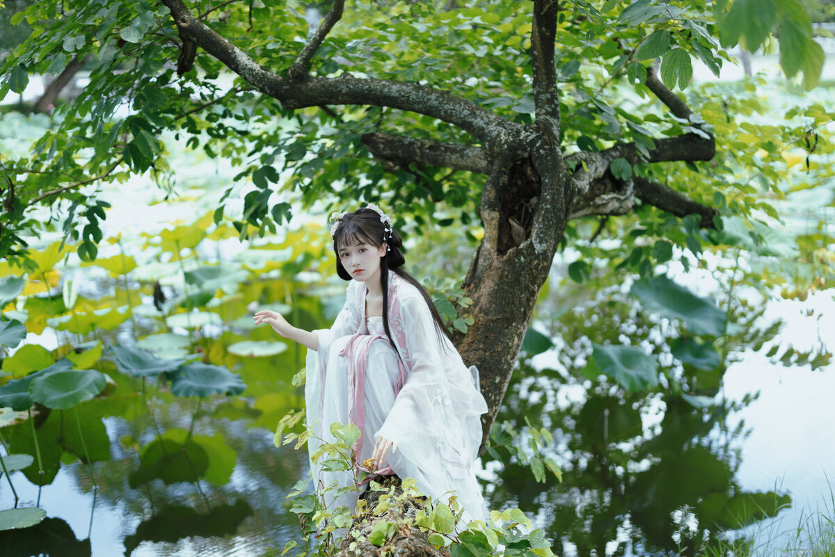 YiTuYu艺图语 Vol.7426 Yi Ming