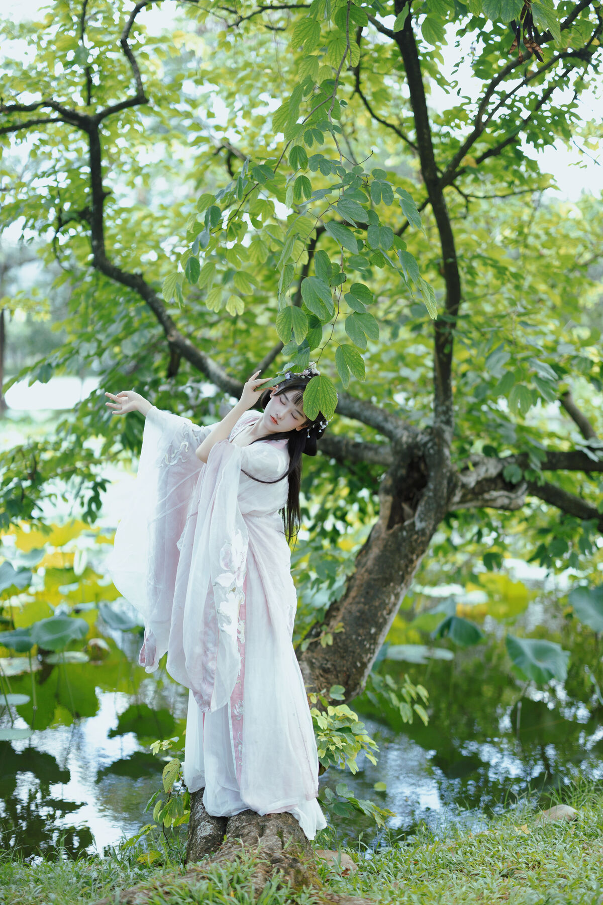 YiTuYu艺图语 Vol.7426 Yi Ming