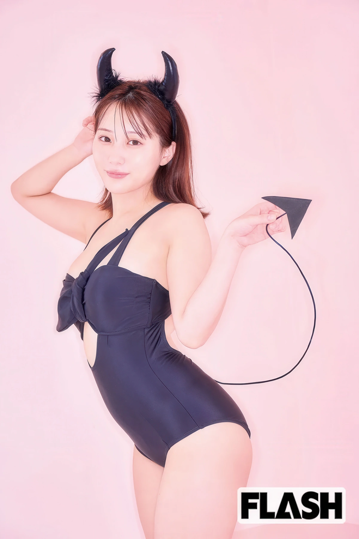 Miku Tanaka 田中美久, FLASH 2025.11.11 (フラッシュ 2025年11月11日号)