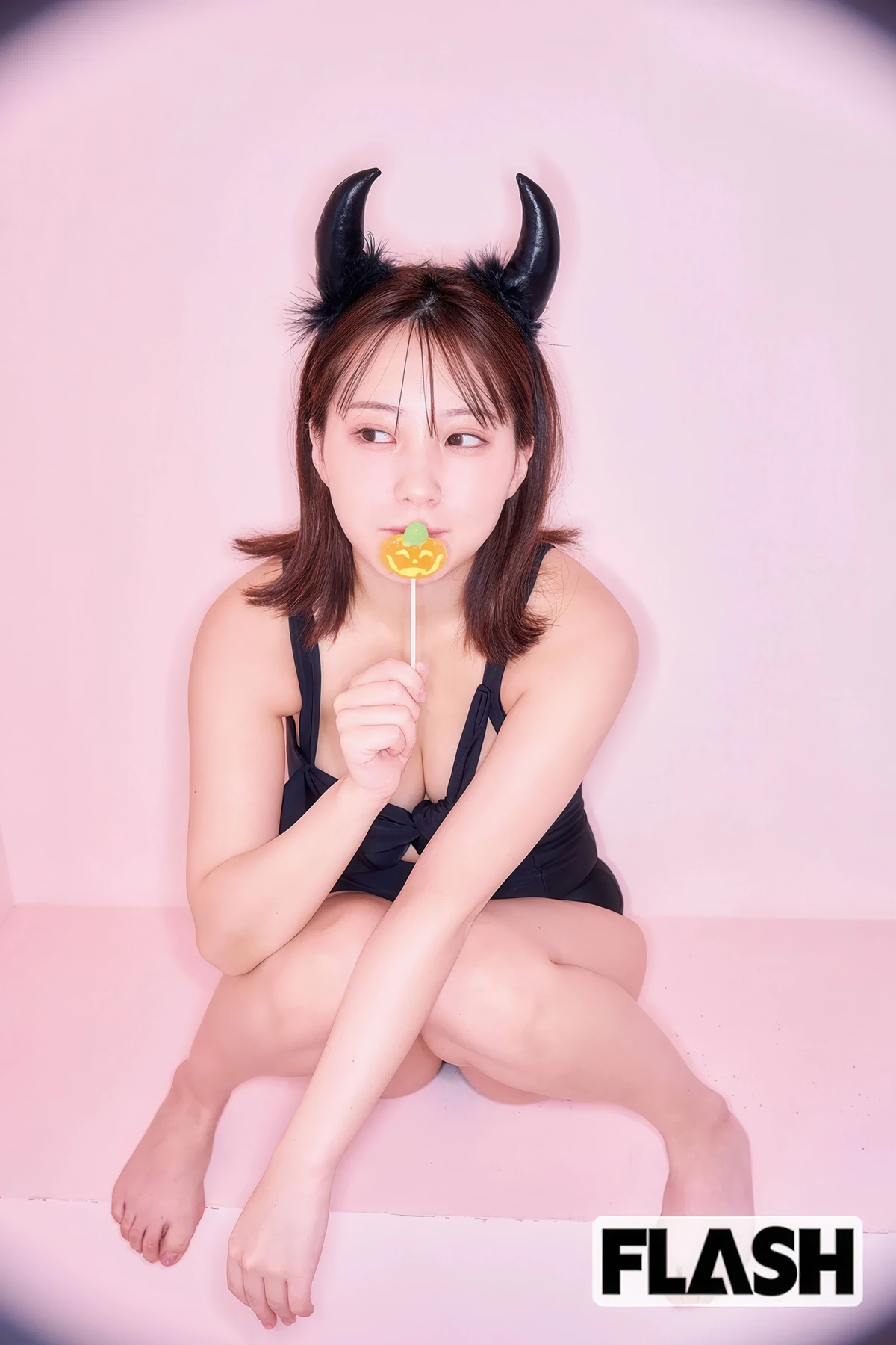 Miku Tanaka 田中美久, FLASH 2025.11.11 (フラッシュ 2025年11月11日号)