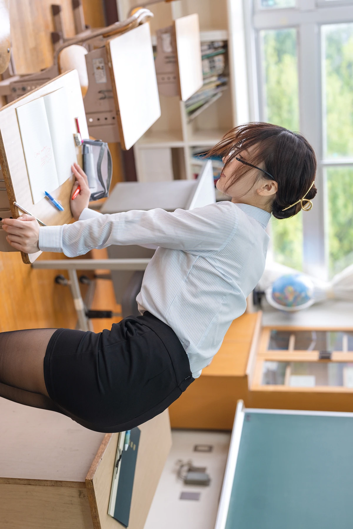 Kenken けんけん, 写真集 Fantia 「もしもけんけんが〇〇先生だったら」 Set.02