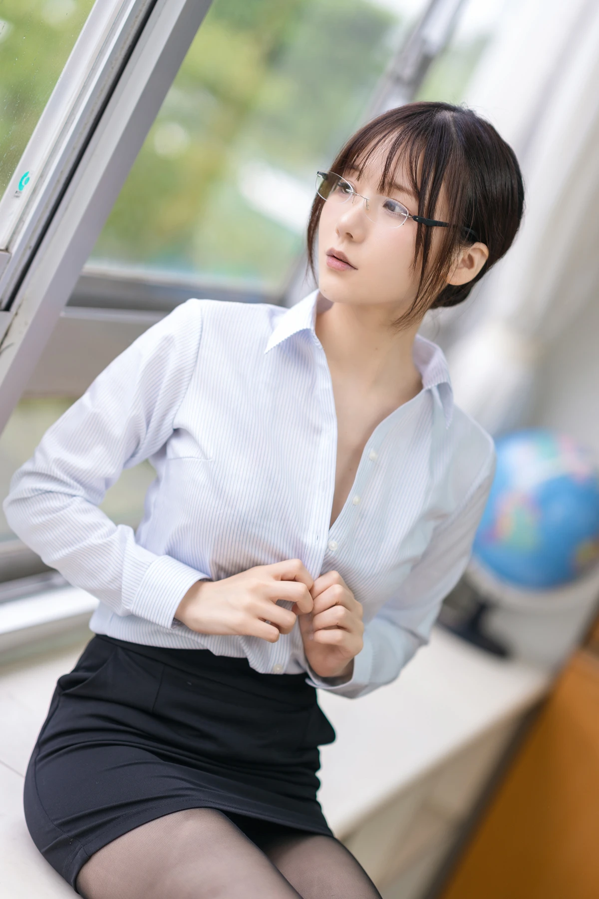 Kenken けんけん, 写真集 Fantia 「もしもけんけんが〇〇先生だったら」 Set.02