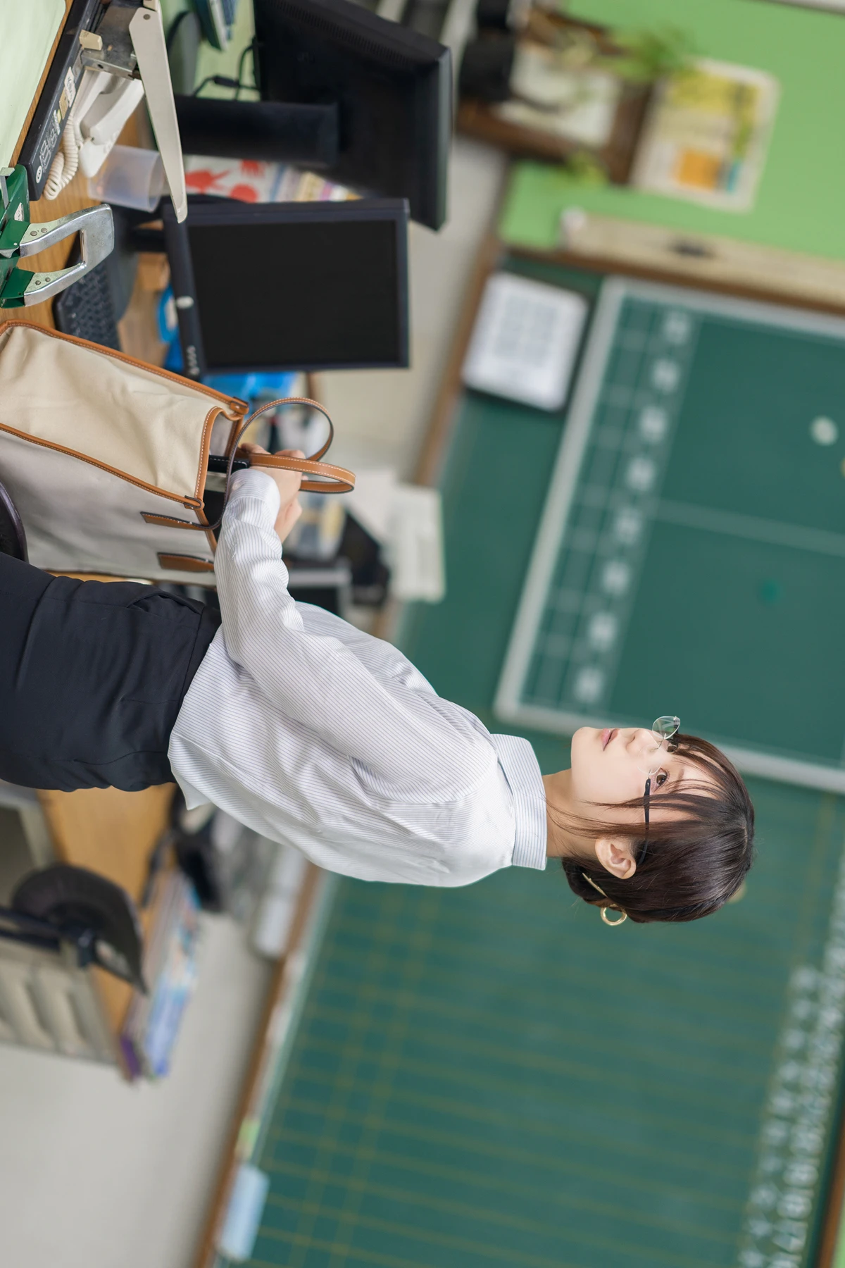 Kenken けんけん, 写真集 Fantia 「もしもけんけんが〇〇先生だったら」 Set.02