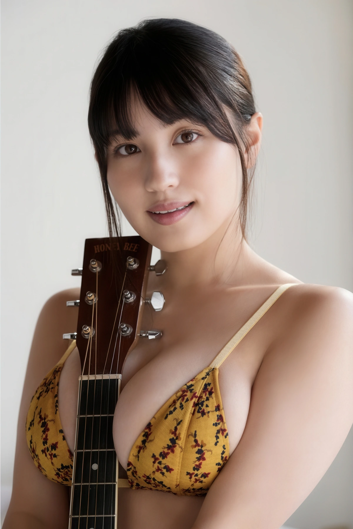 Fuka Hanasaki 花咲楓香, FLASHデジタル写真集 「ルーキーはHカップ」 Set.02