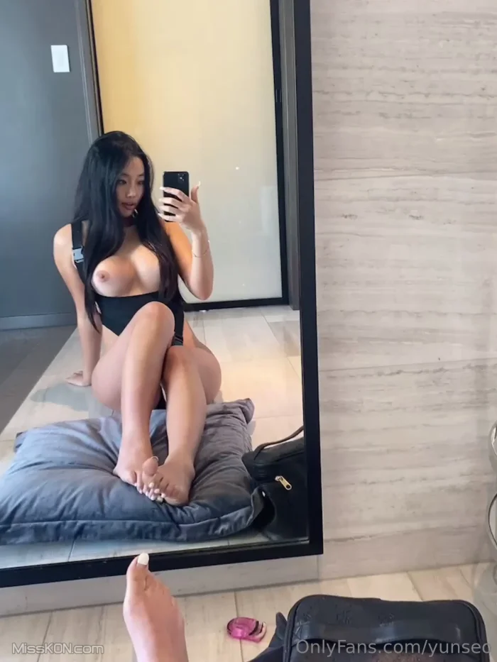 yunseo_ 못봤던 자위 영상 1개