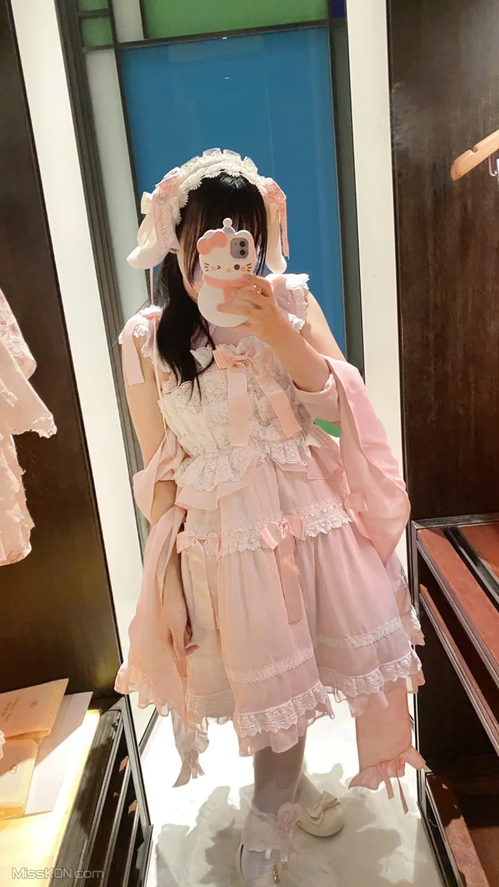 小亦无敌_ 极品颜值可爱少女 丰满小萝莉 爱爱 裸舞 私拍