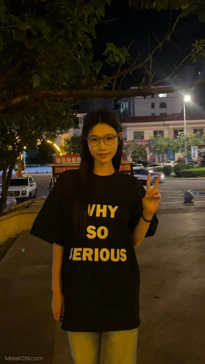 李丽娜_ 黑龙江高颜值艺术系女大学生