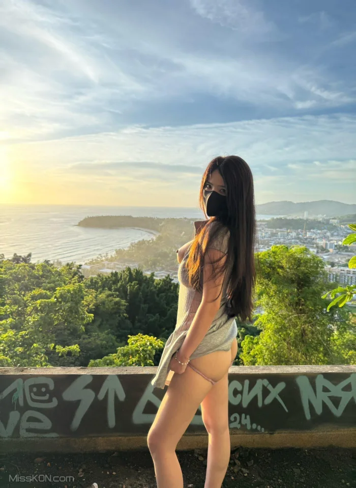 欣欣子_ 波涛汹涌的尤物 女仆白丝双重视角