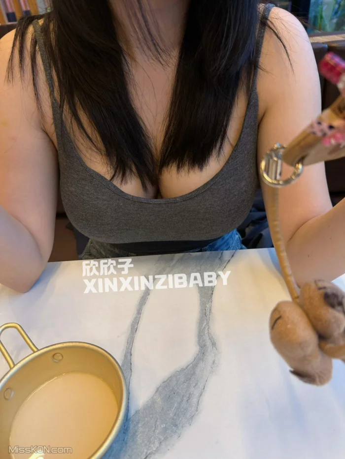 欣欣子_ 波涛汹涌的尤物 女仆白丝双重视角