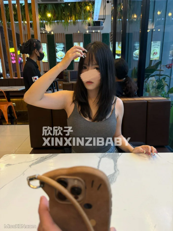 欣欣子_ 波涛汹涌的尤物 女仆白丝双重视角