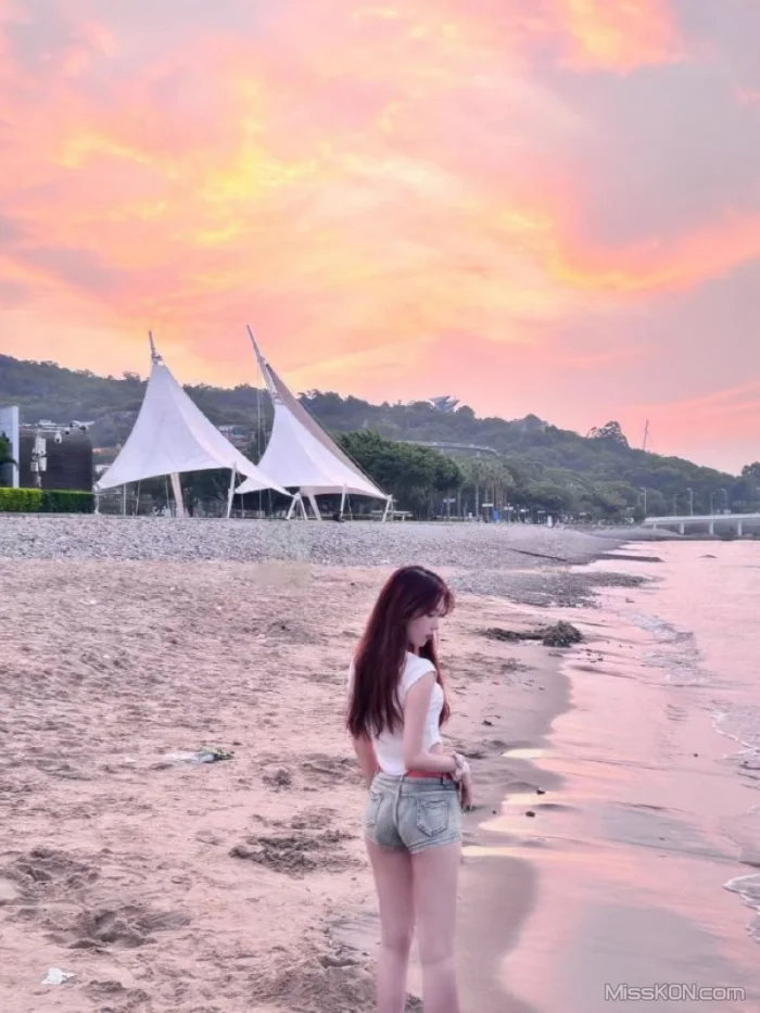 赵思珊_ 山东潍坊艺校毕业生 百米高空摩天轮啪啪 日常车震刺激感