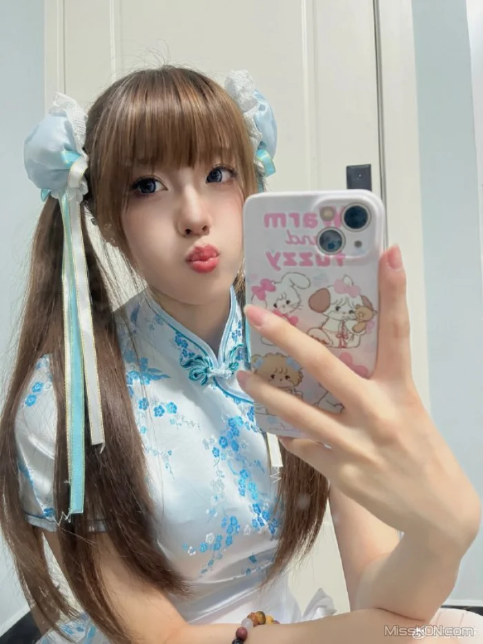 赵思珊_ 山东潍坊艺校毕业生 百米高空摩天轮啪啪 日常车震刺激感