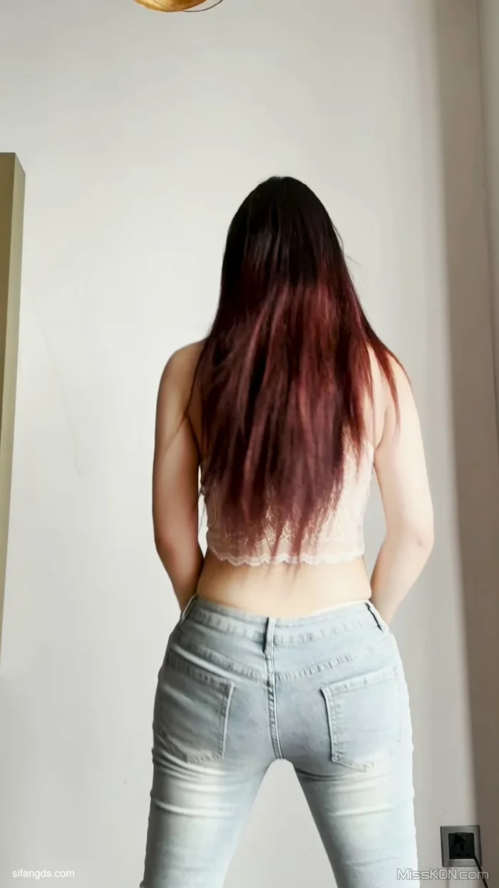 迷鹿_ 极品变装裸舞女神最新定制合集