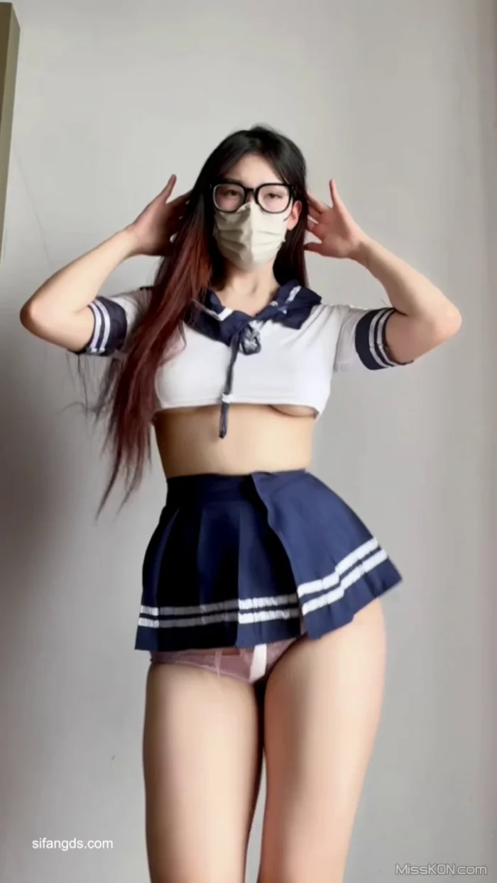 迷鹿_ 极品变装裸舞女神最新定制合集