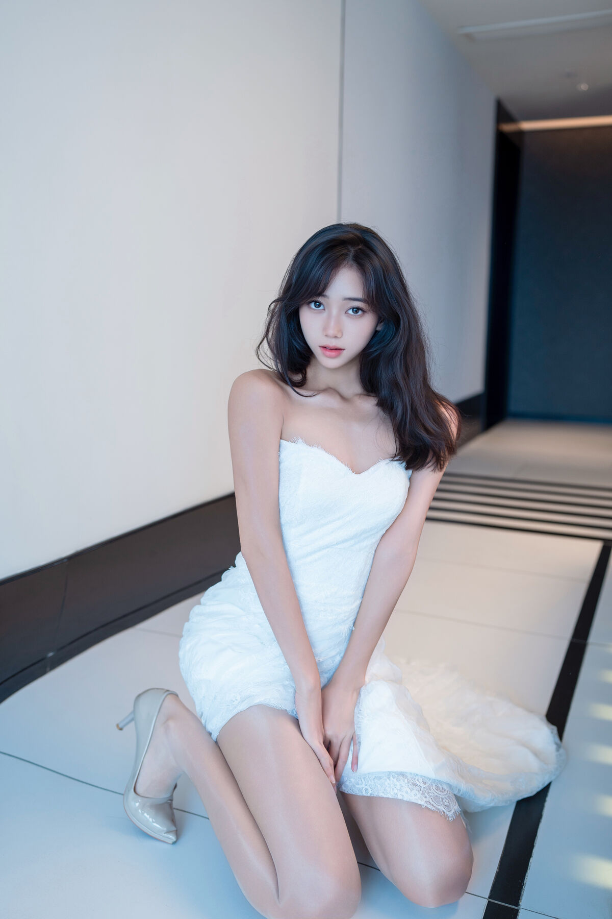 XiuRen秀人网 Uncensored Shi An An 时安安 - R18 秀人网模特 白色蕾丝长裙VS无内肉丝 Part01