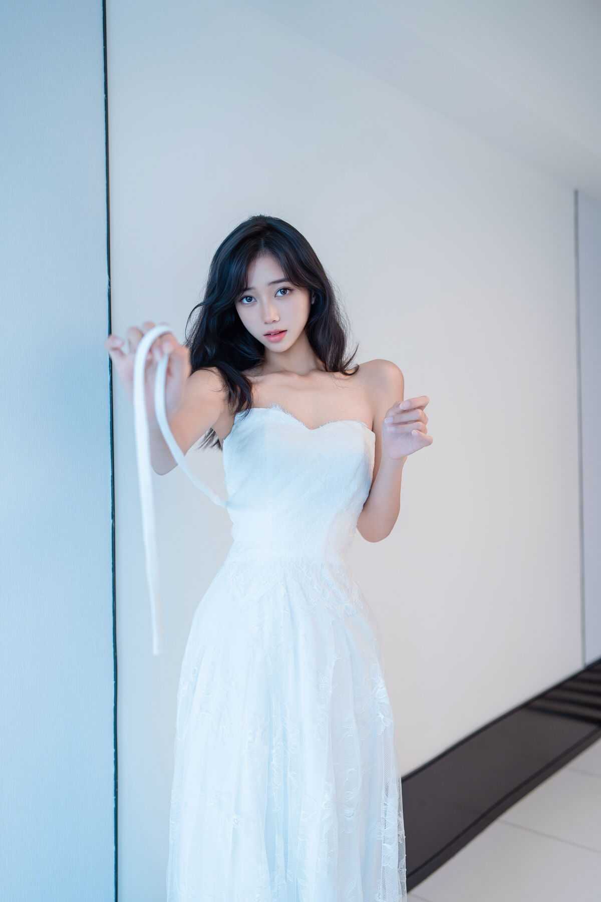 XiuRen秀人网 Uncensored Shi An An 时安安 - R18 秀人网模特 白色蕾丝长裙VS无内肉丝 Part01