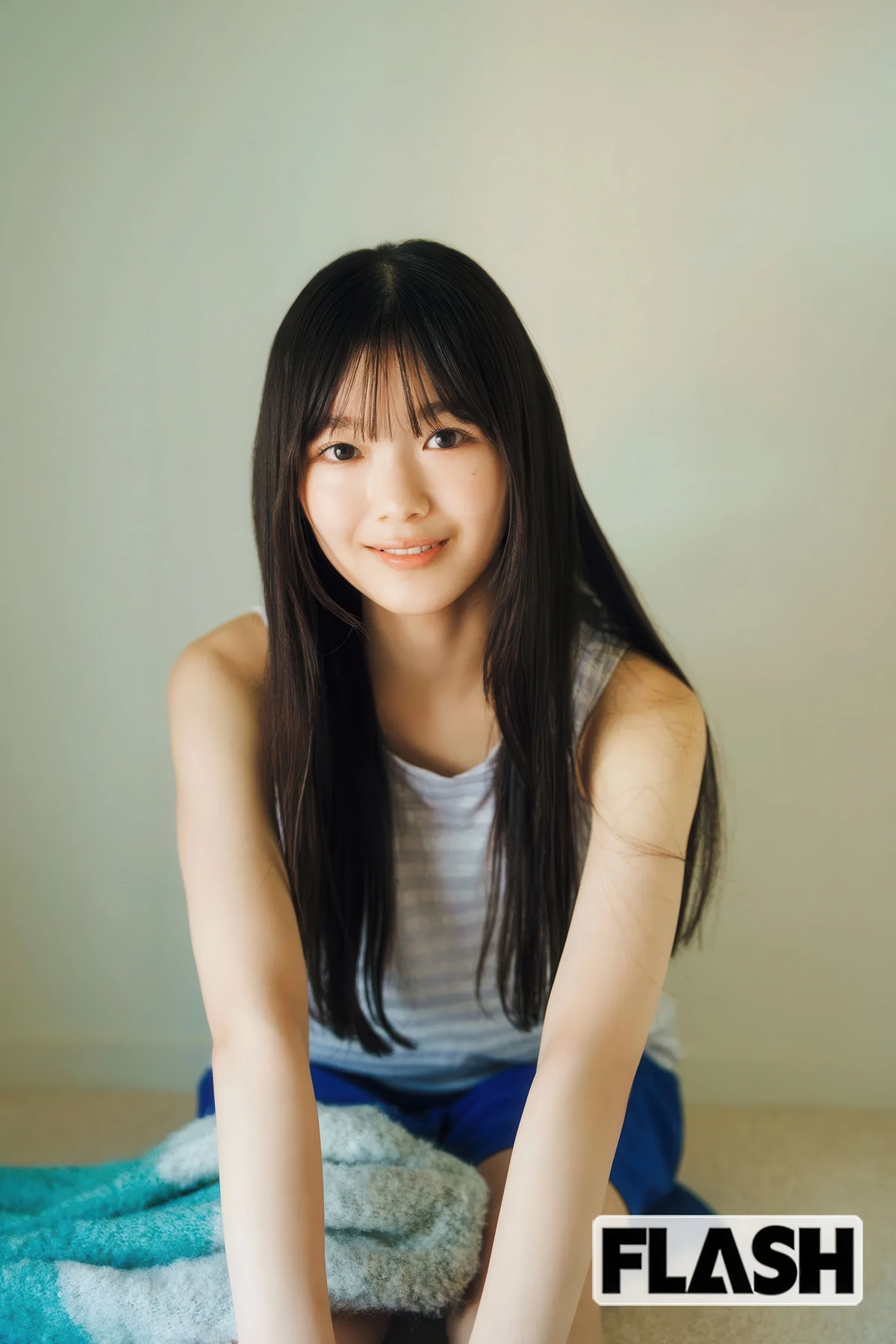 Ui Yamakawa 山川宇衣, FLASH 2025.12.02-09 (フラッシュ 2025年12月2-9日号)