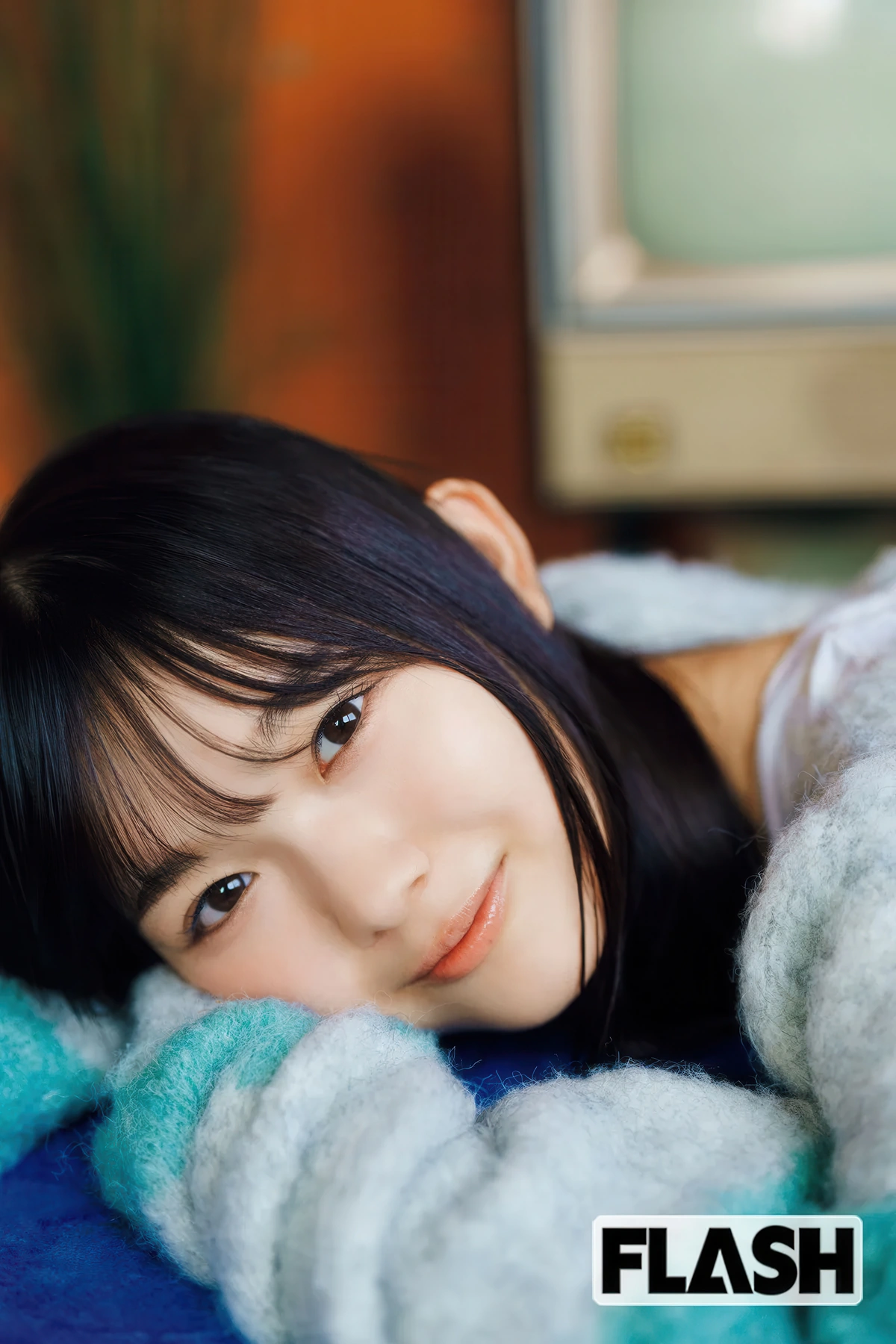 Ui Yamakawa 山川宇衣, FLASH 2025.12.02-09 (フラッシュ 2025年12月2-9日号)