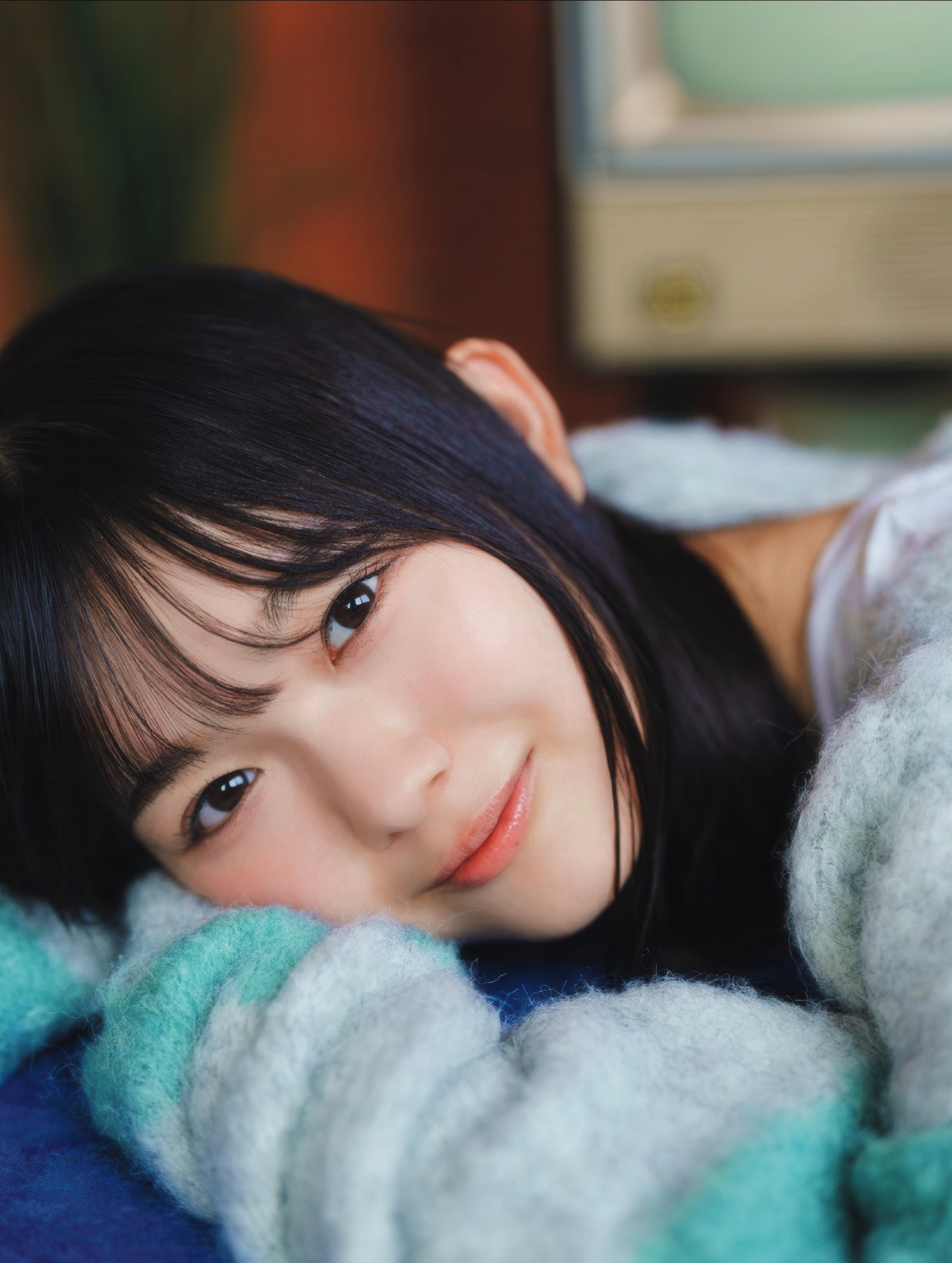 Ui Yamakawa 山川宇衣, FLASH 2025.12.02-09 (フラッシュ 2025年12月2-9日号)