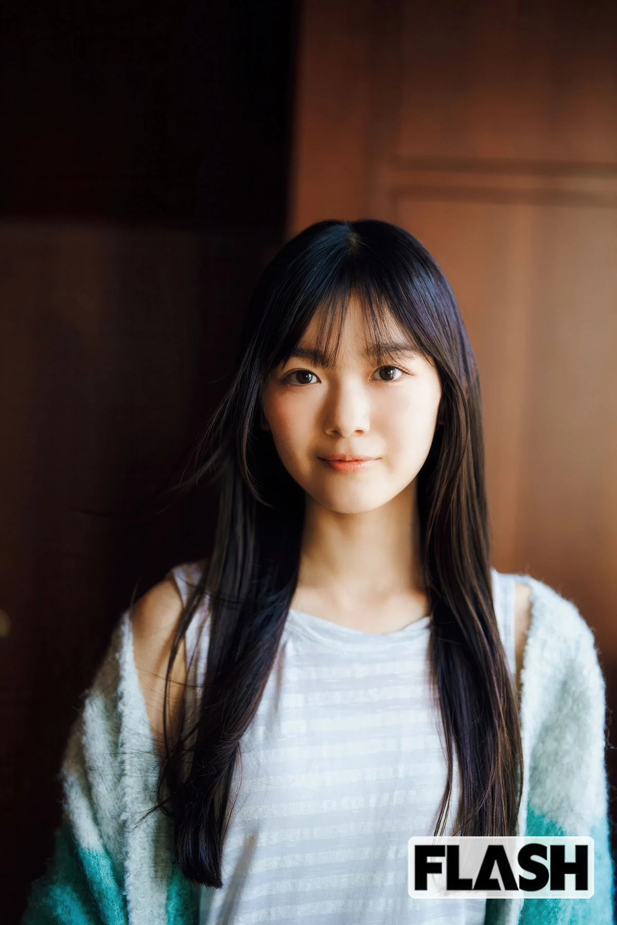 Ui Yamakawa 山川宇衣, FLASH 2025.12.02-09 (フラッシュ 2025年12月2-9日号)