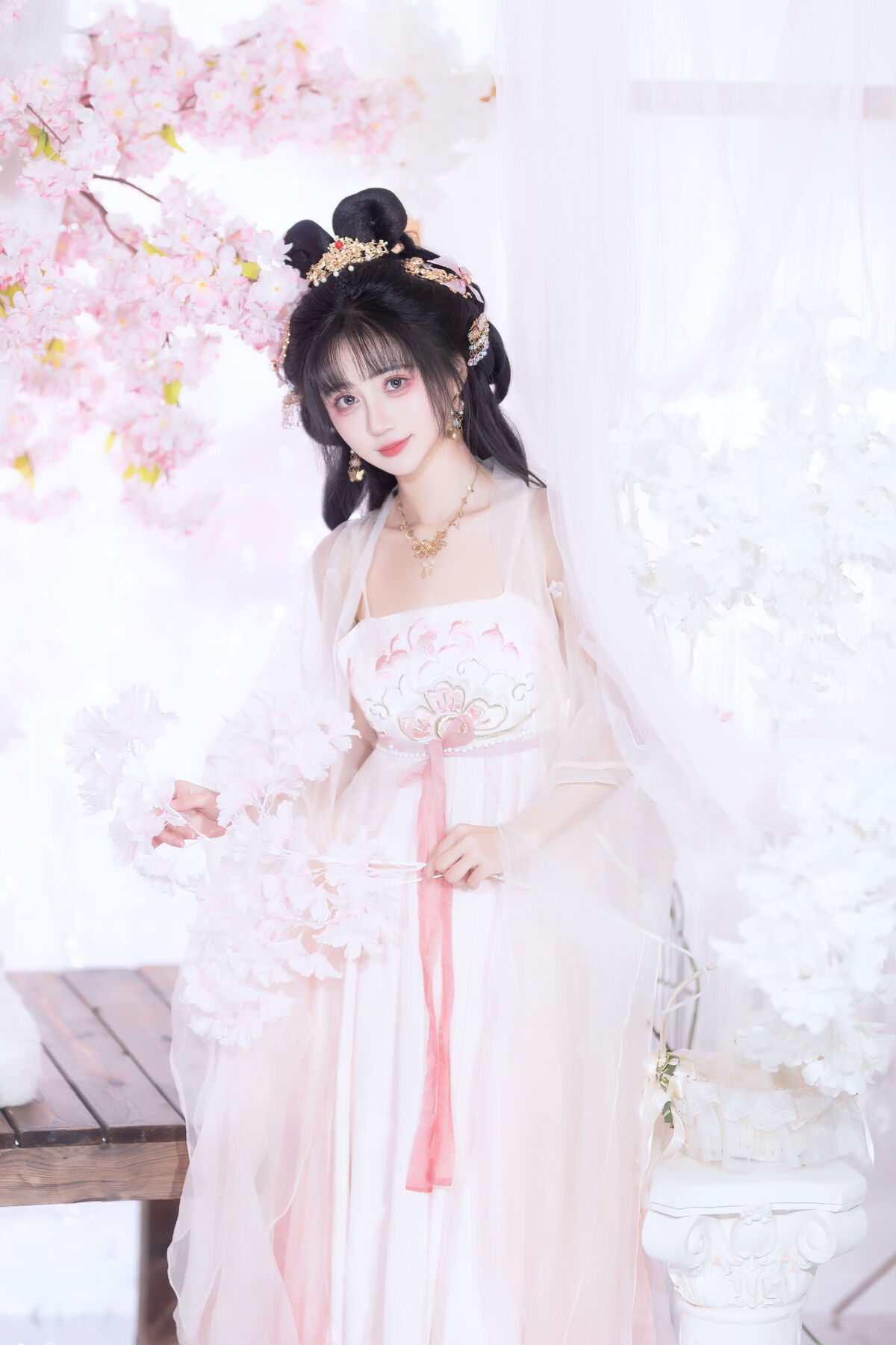 YiTuYu艺图语 Vol.8628 Qi Luo Sheng De Xiao Su Su