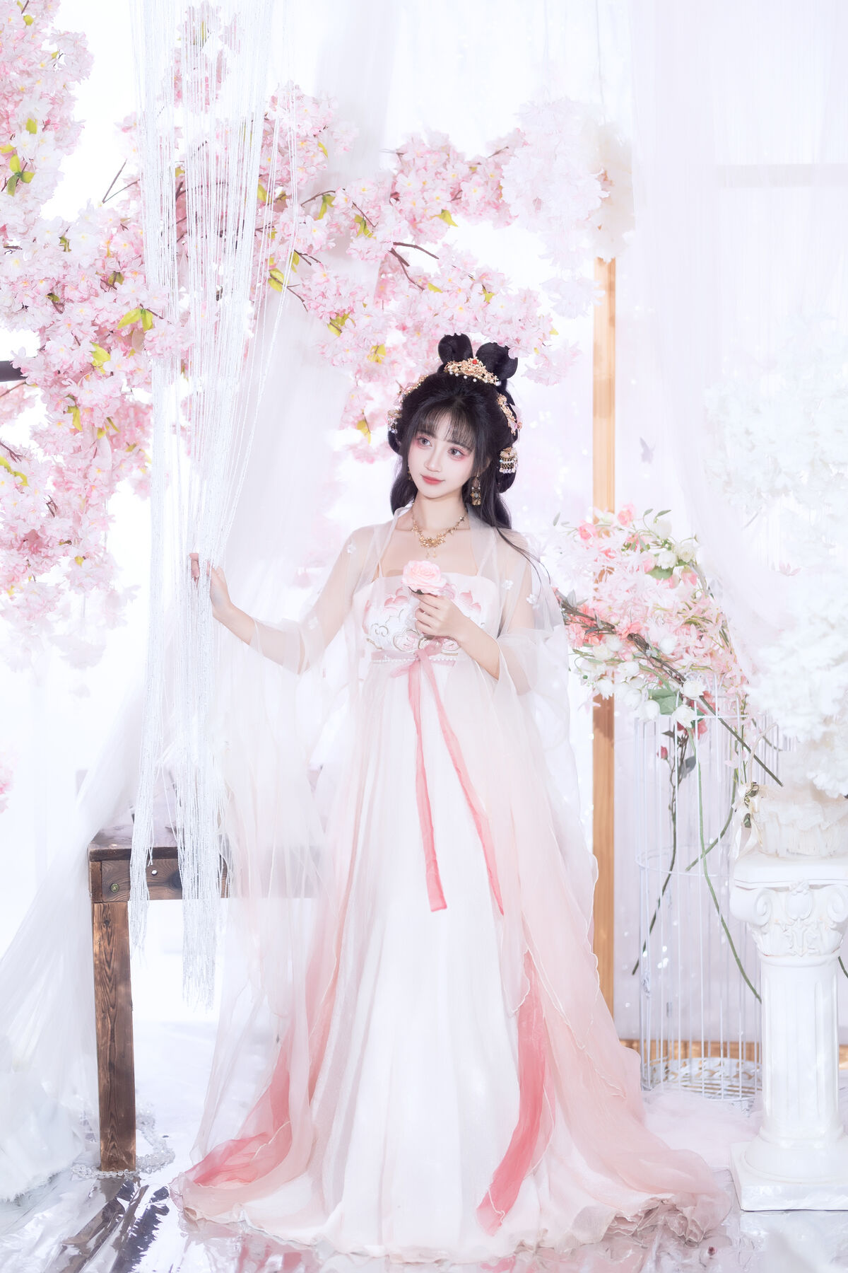 YiTuYu艺图语 Vol.8628 Qi Luo Sheng De Xiao Su Su